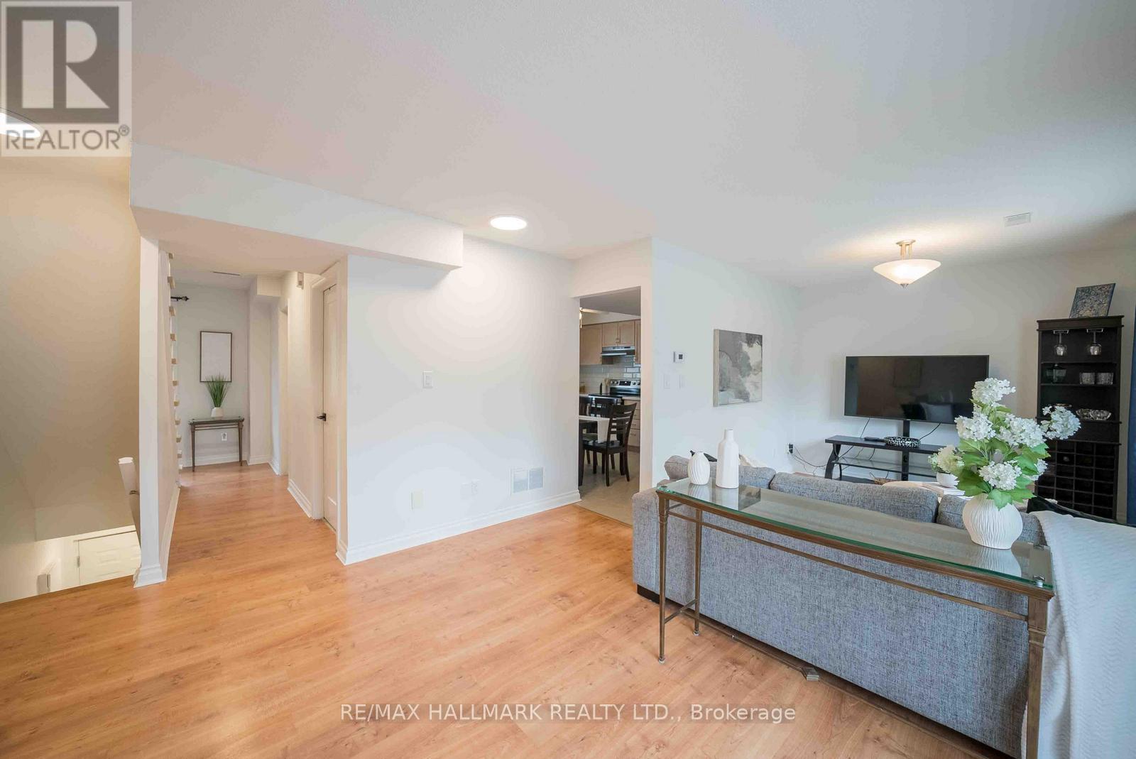 209 - 12439 Ninth Line, Whitchurch-Stouffville, Ontario  L4A 1E5 - Photo 6 - N13769738