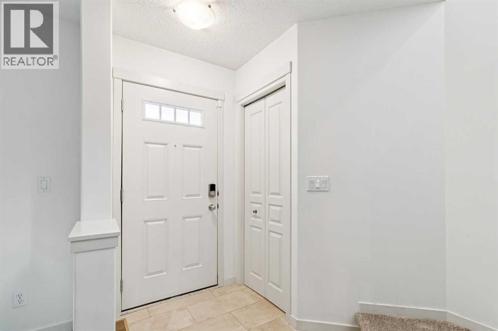 26 Silverado Plains Manor SW, Calgary, Alberta  T2X 0H1 - Photo 2 - A2342960
