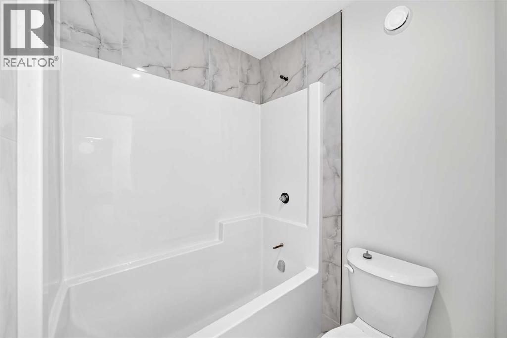 111 West Grove Gate SW, Calgary, Alberta  T3H 1Z4 - Photo 31 - A2343392