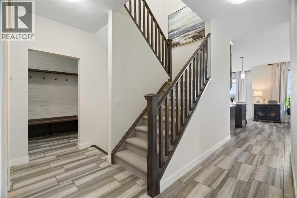 95 Ridge View Place, Cochrane, Alberta  T4C 0P6 - Photo 8 - A2343772