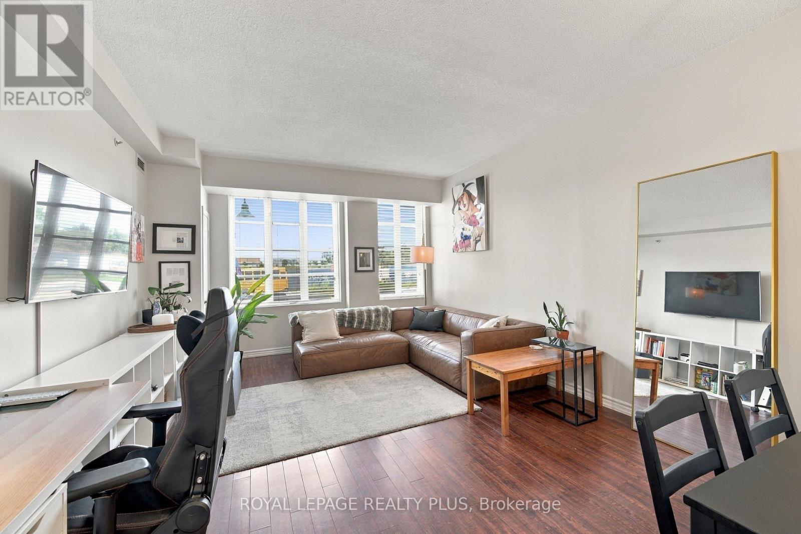104 - 3531 Lake Shore Boulevard W, Toronto (Long Branch), Ontario  M8W 1P4 - Photo 12 - W13769756