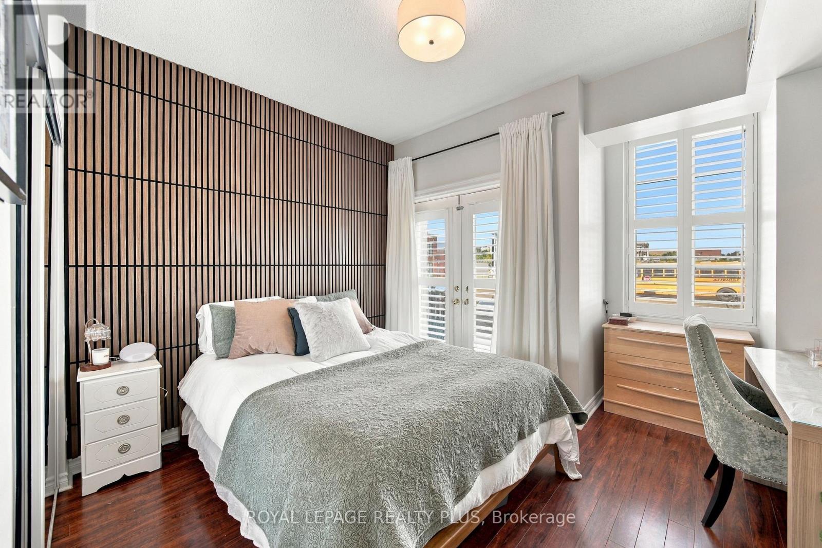 104 - 3531 Lake Shore Boulevard W, Toronto (Long Branch), Ontario  M8W 1P4 - Photo 19 - W13769756