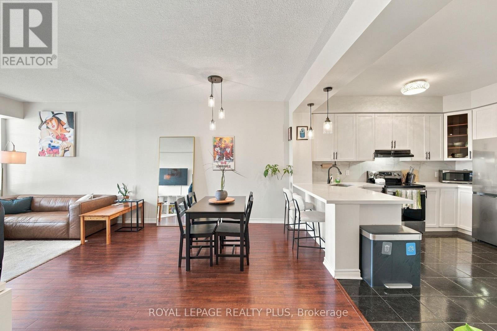 104 - 3531 Lake Shore Boulevard W, Toronto (Long Branch), Ontario  M8W 1P4 - Photo 7 - W13769756