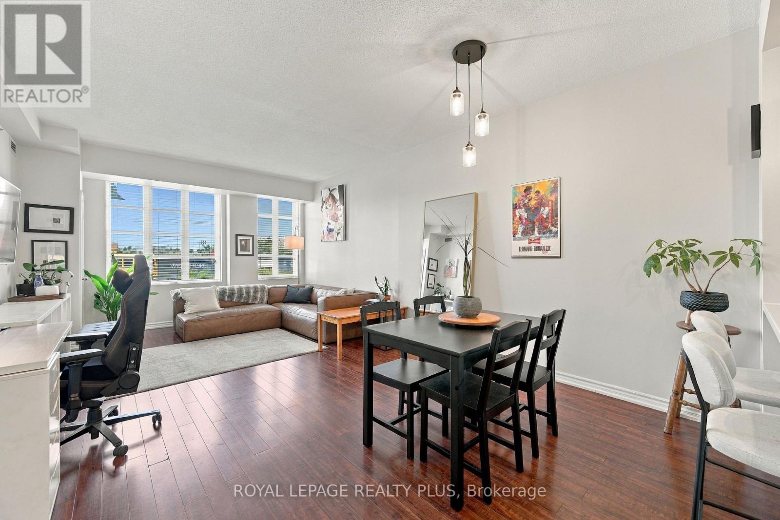 104 - 3531 Lake Shore Boulevard W, Toronto (Long Branch), Ontario  M8W 1P4 - Photo 9 - W13769756