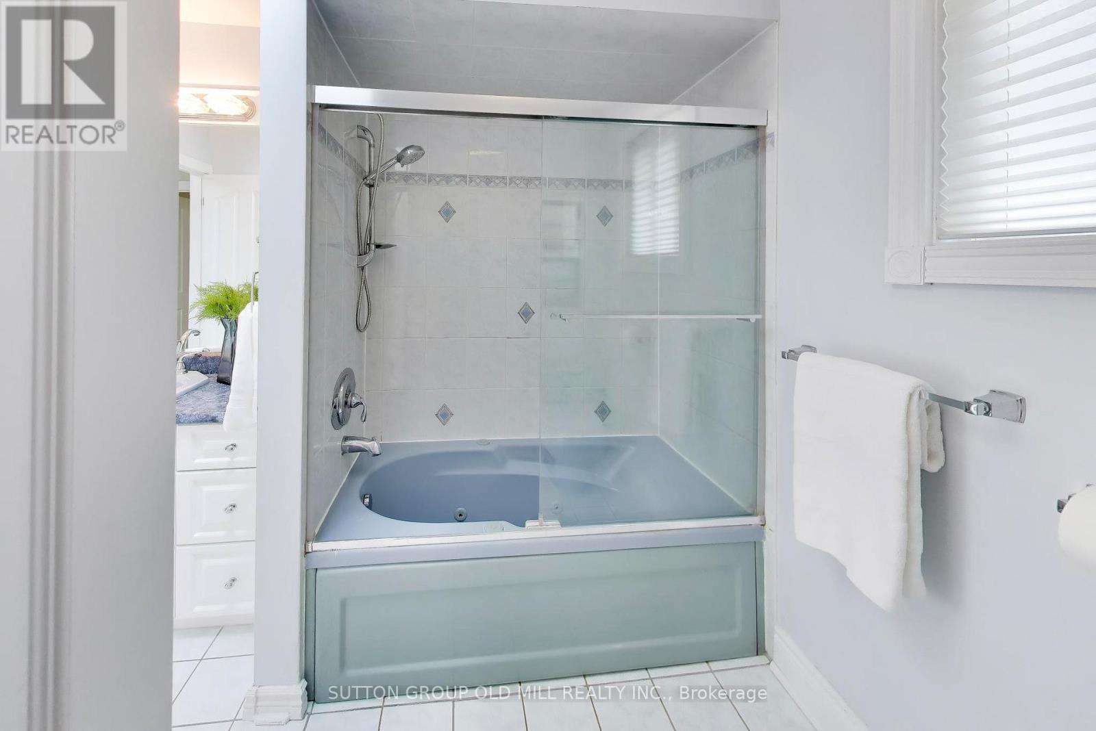 251 Chalfield Lane, Mississauga (Rathwood), Ontario  L4Z 1L1 - Photo 22 - W13769784
