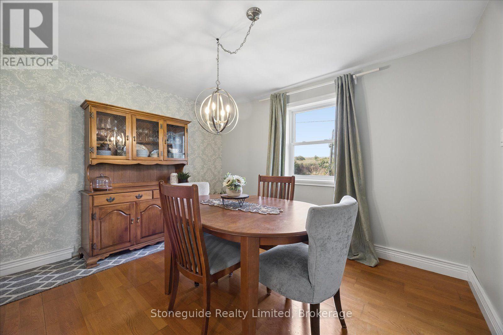 1611 Parkhill Road W, Cavan Monaghan, Ontario  K9J 0E5 - Photo 13 - X13764512