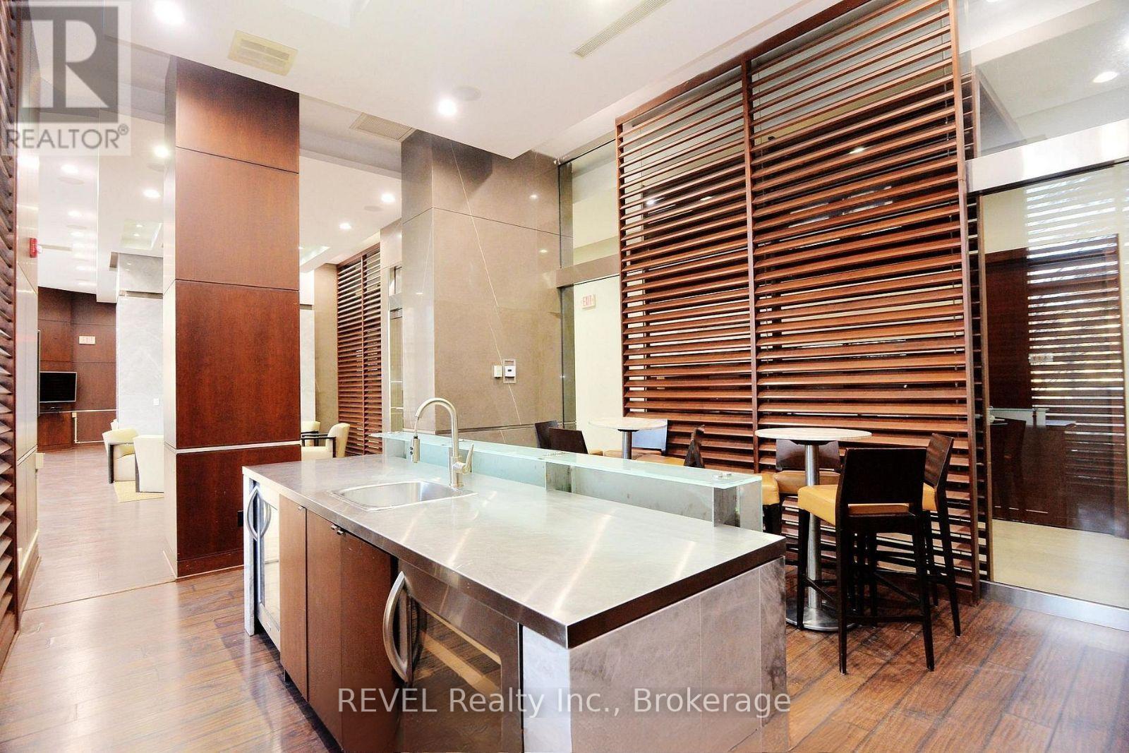 2609 - 330 Burnhamthorpe Road W, Mississauga (City Centre), Ontario  L5B 3Y5 - Photo 15 - W13769816