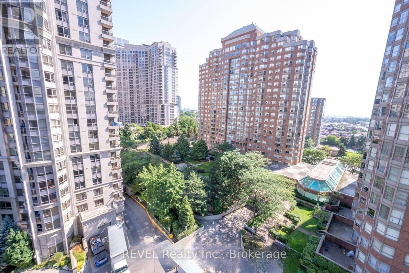 2609 - 330 Burnhamthorpe Road W, Mississauga (City Centre), Ontario  L5B 3Y5 - Photo 3 - W13769816