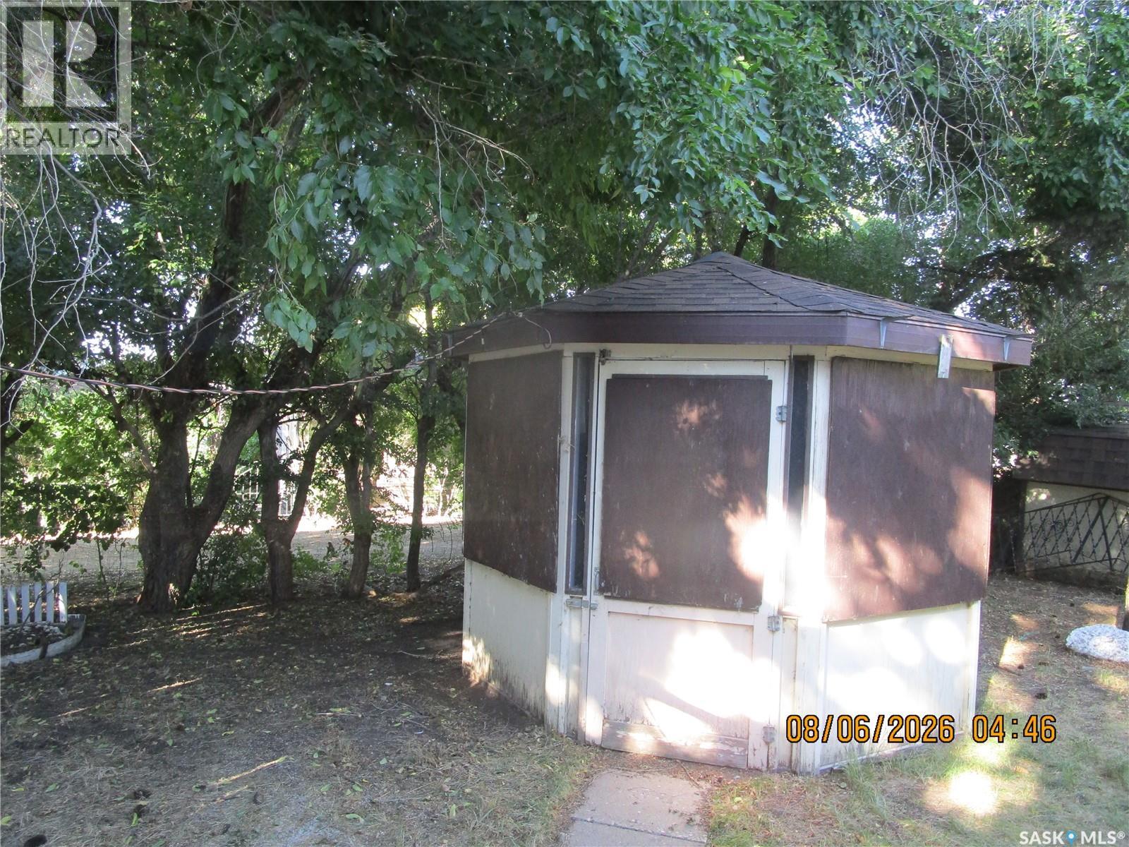 523 3rd Avenue E, Assiniboia, Saskatchewan  S0H 0B0 - Photo 4 - SK048061