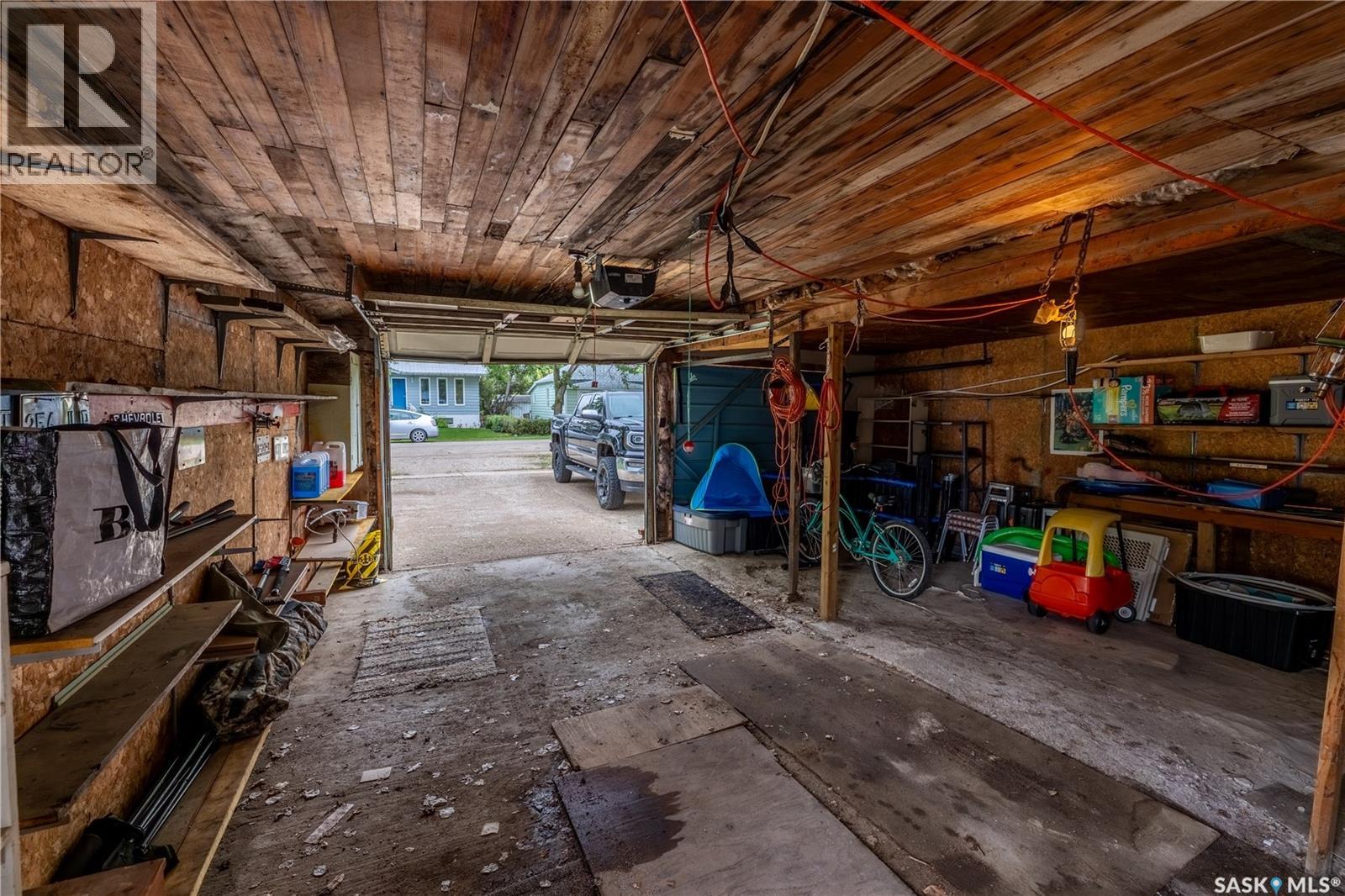 173 3rd Avenue W, Central Butte, Saskatchewan  S0H 0T0 - Photo 29 - SK048002