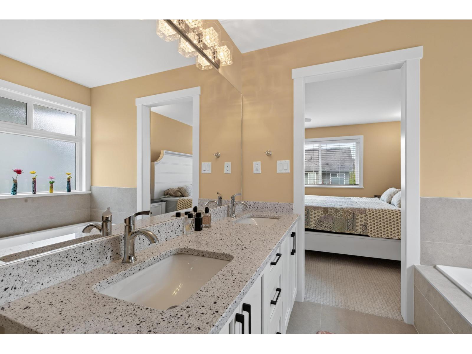 6876 192a Street, Surrey, British Columbia  V4N 0B7 - Photo 26 - R3163636