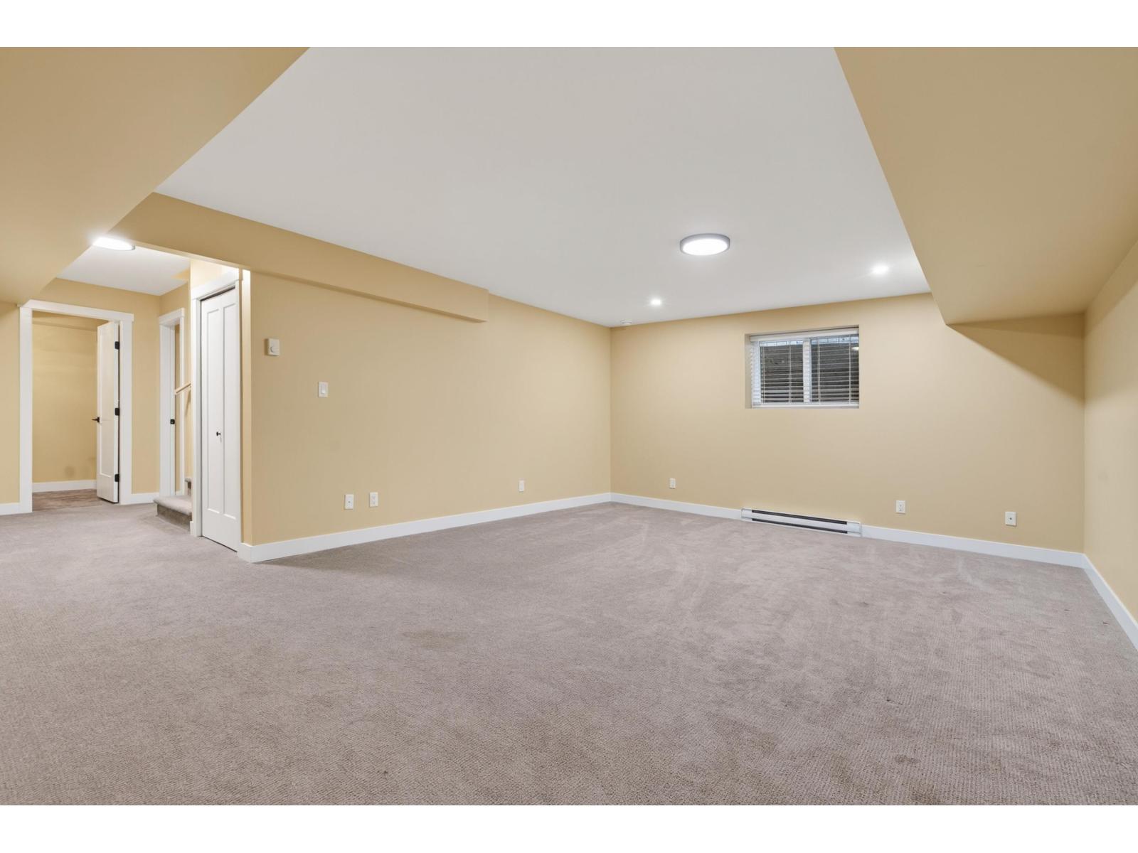 6876 192a Street, Surrey, British Columbia  V4N 0B7 - Photo 31 - R3163636