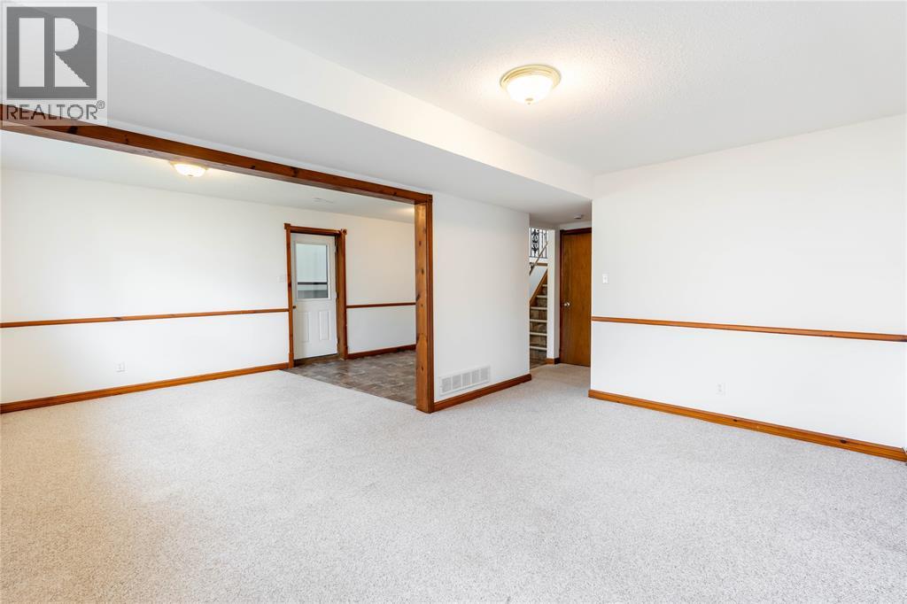 731 Hillary Street, Sarnia, Ontario  N7T 7T7 - Photo 20 - 26022113