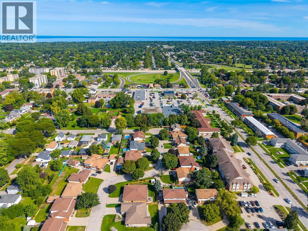 731 Hillary Street, Sarnia, Ontario  N7T 7T7 - Photo 40 - 26022113
