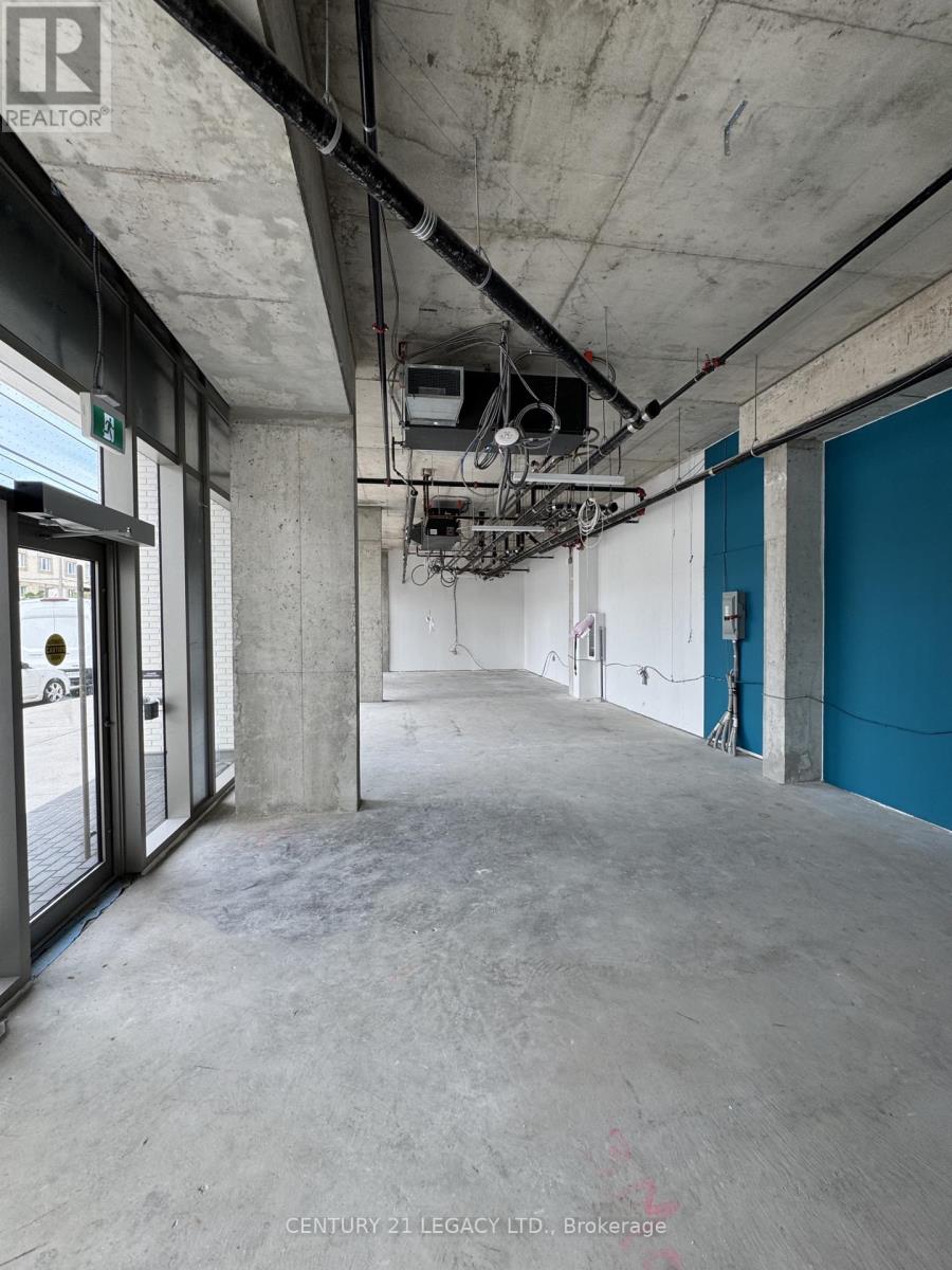 693a The Queensway, Toronto (Stonegate-Queensway), Ontario  M8Y 1L2 - Photo 12 - W13769804