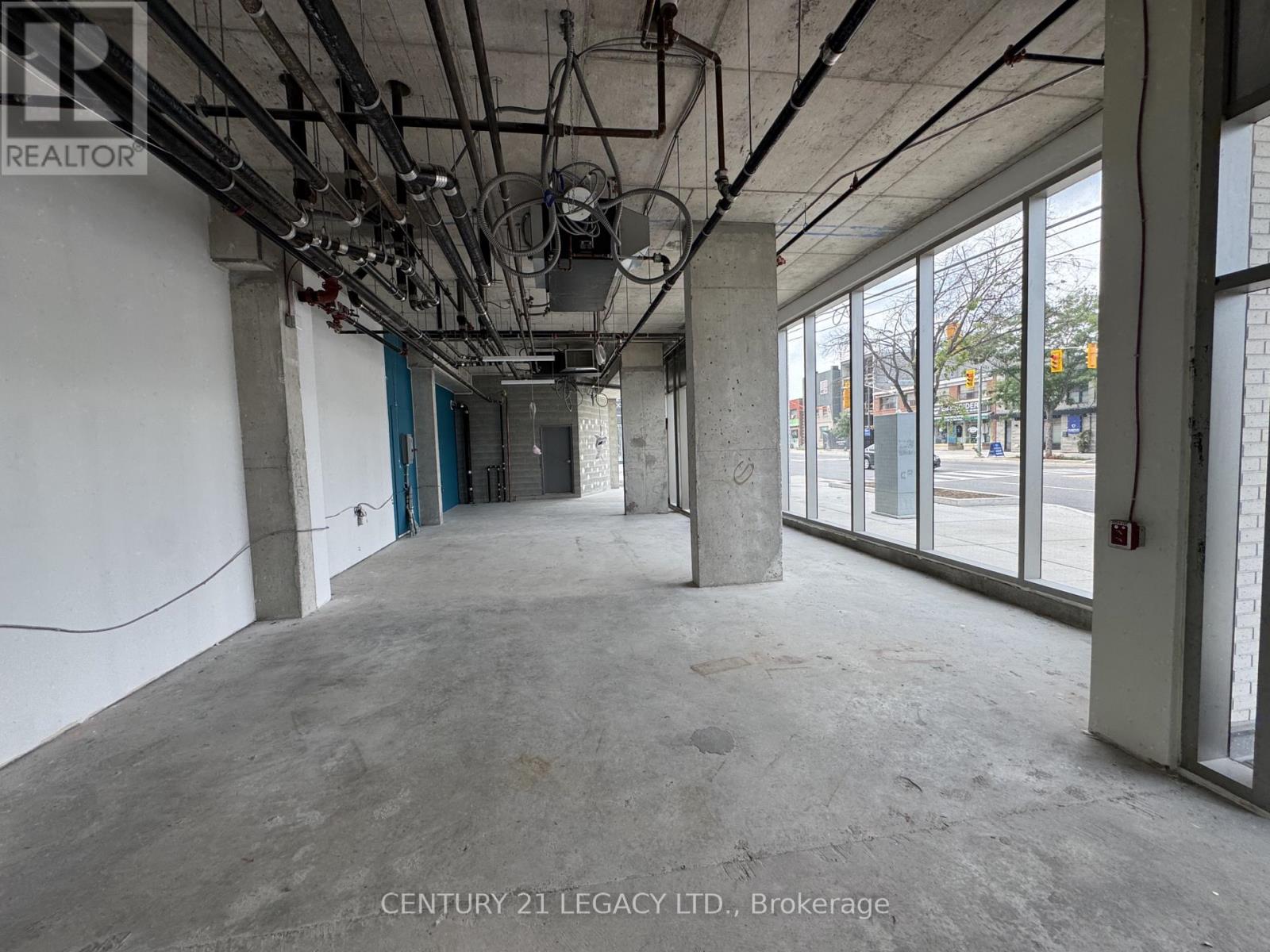 693a The Queensway, Toronto (Stonegate-Queensway), Ontario  M8Y 1L2 - Photo 20 - W13769804