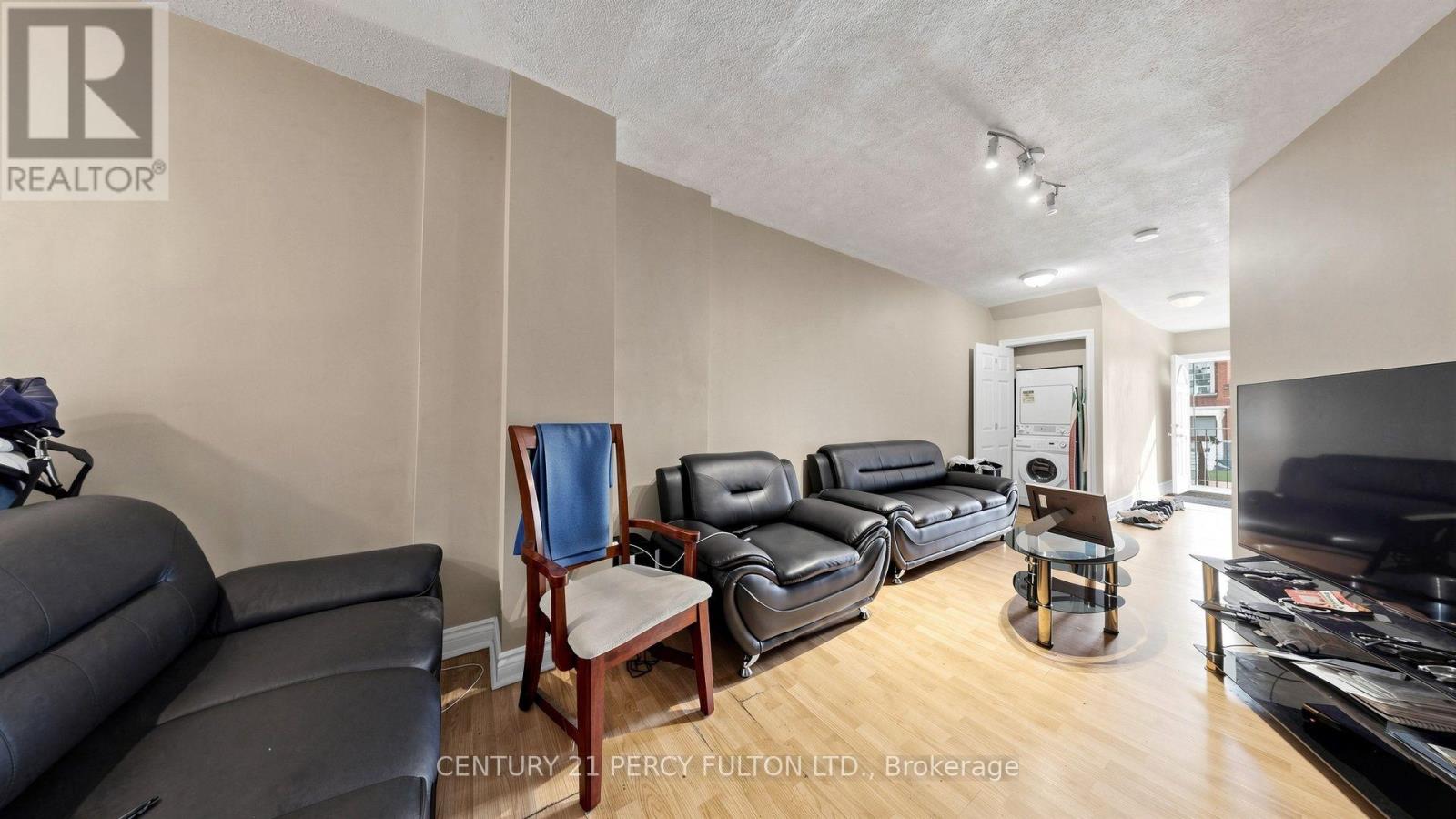 207-209 Victoria Avenue N, Hamilton, Ontario  L8L 5E9 - Photo 6 - X13769800