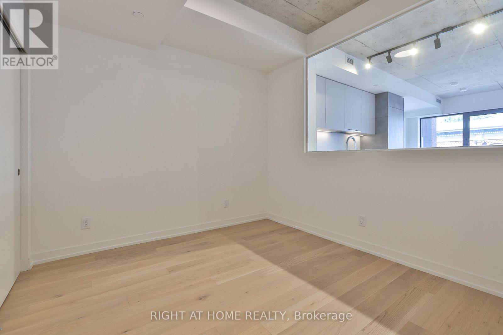 303 - 761 Queen Street E, Toronto, Ontario  M4M 1H3 - Photo 14 - E13764470