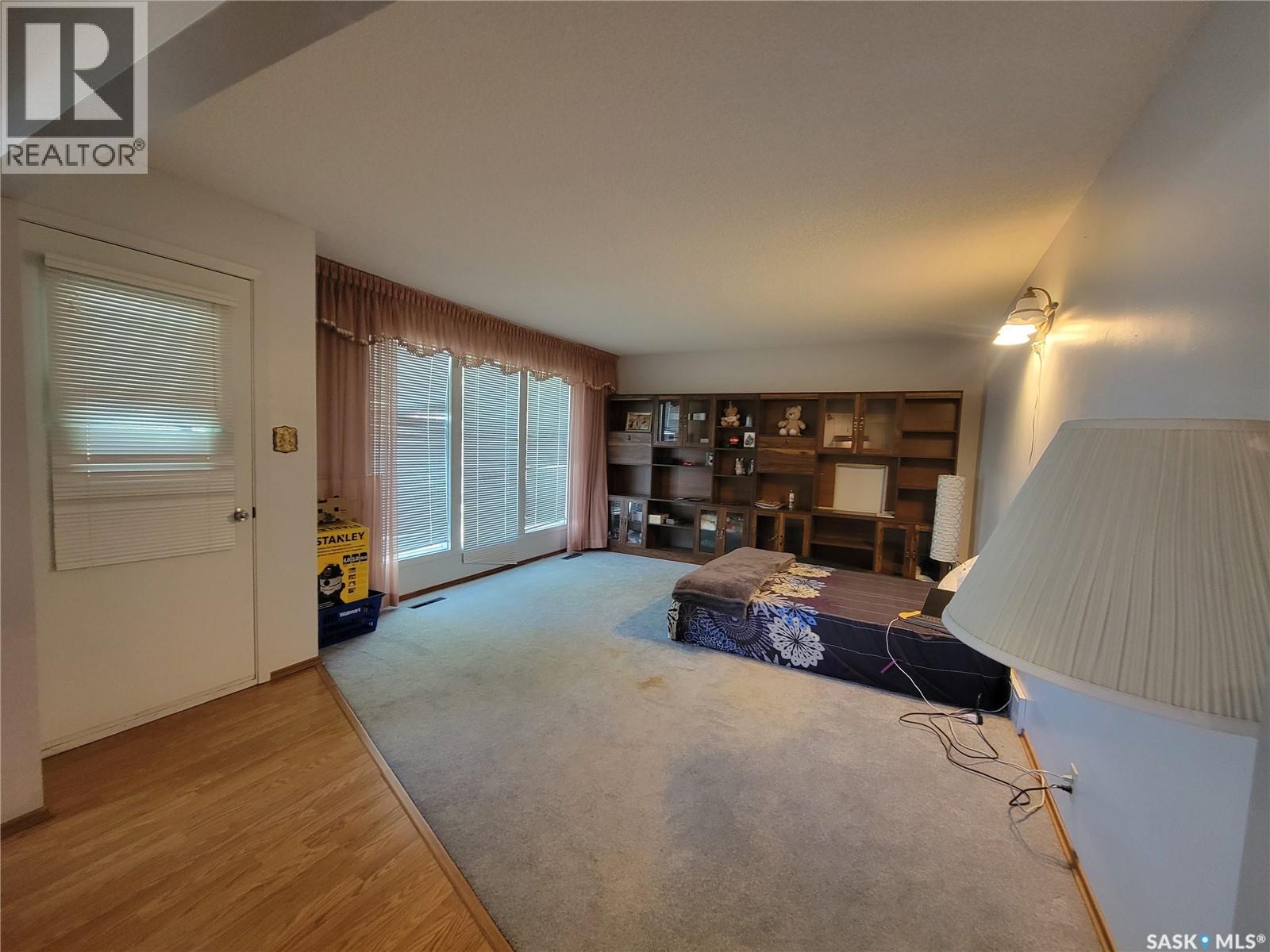 440 4th Avenue W, Unity, Saskatchewan  S0K 4L0 - Photo 2 - SK048028