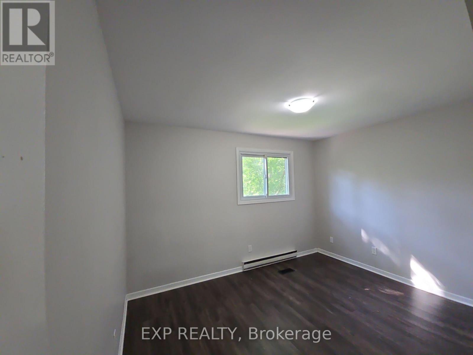 Main Level - 87 Wellington Street E, Brampton, Ontario  L6W 1Y6 - Photo 13 - W13616676