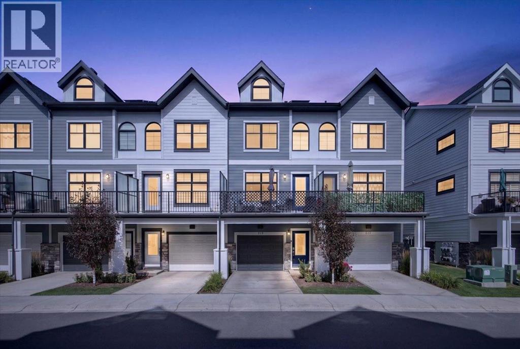 213 Les Jardins Park SE, Calgary, Alberta