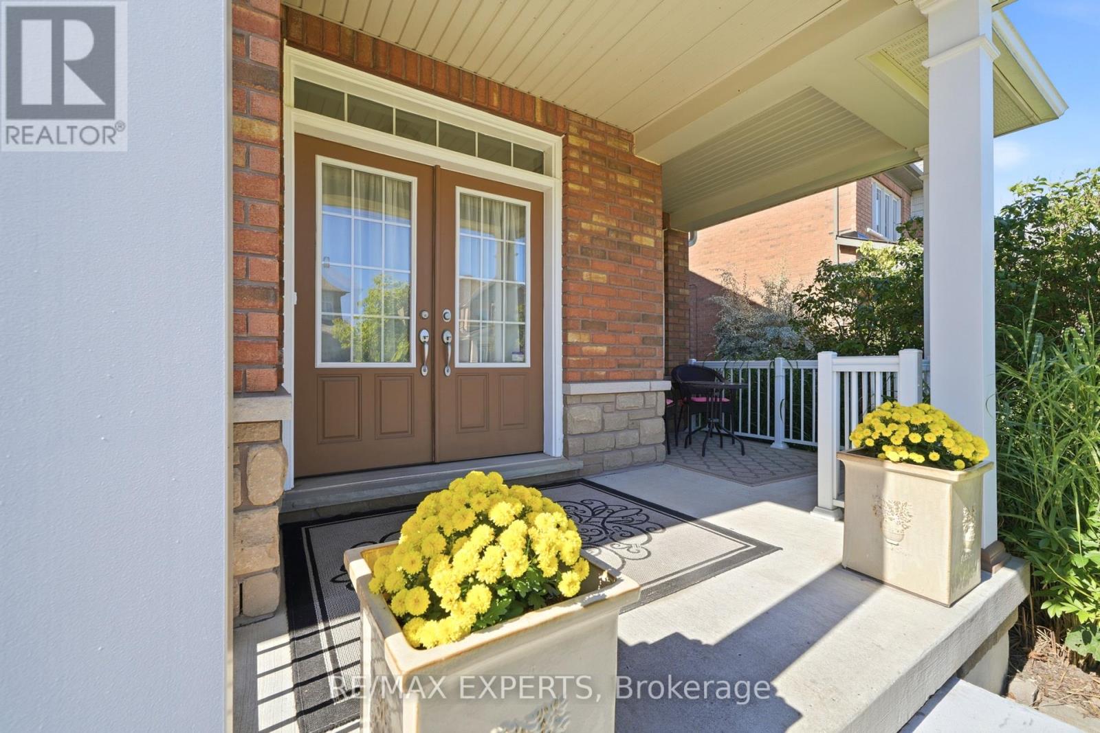 18 Vista Drive, Bradford West Gwillimbury, Ontario L3Z 0B6 - Photo 4 - N13769864