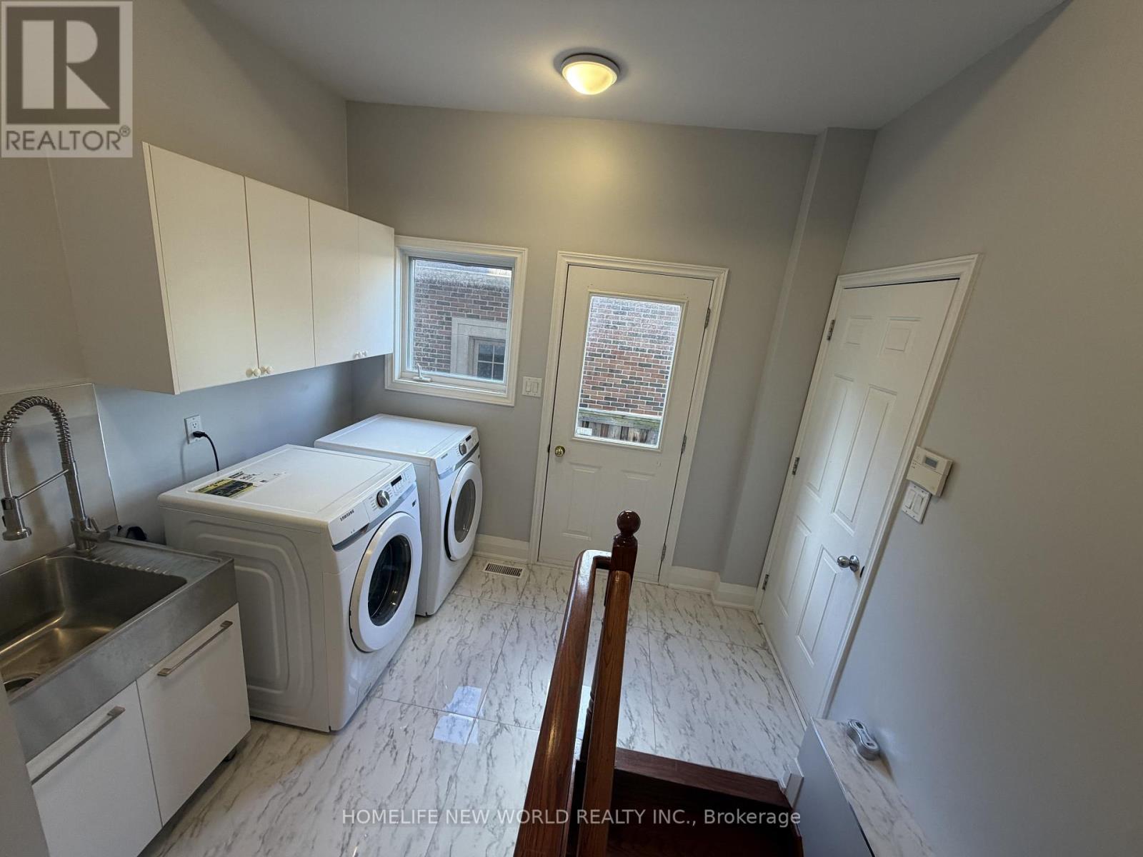 (Upper) - 63a Roosevelt Drive, Richmond Hill, Ontario  L4C 6V2 - Photo 16 - N13769870