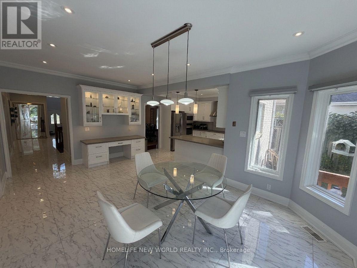 (Upper) - 63a Roosevelt Drive, Richmond Hill, Ontario  L4C 6V2 - Photo 9 - N13769870