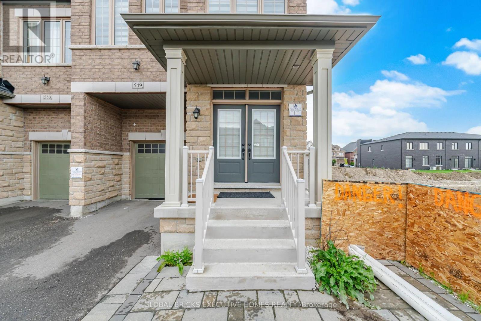 549 Barons Street, Vaughan, Ontario  L4H 3N5 - Photo 6 - N13769892