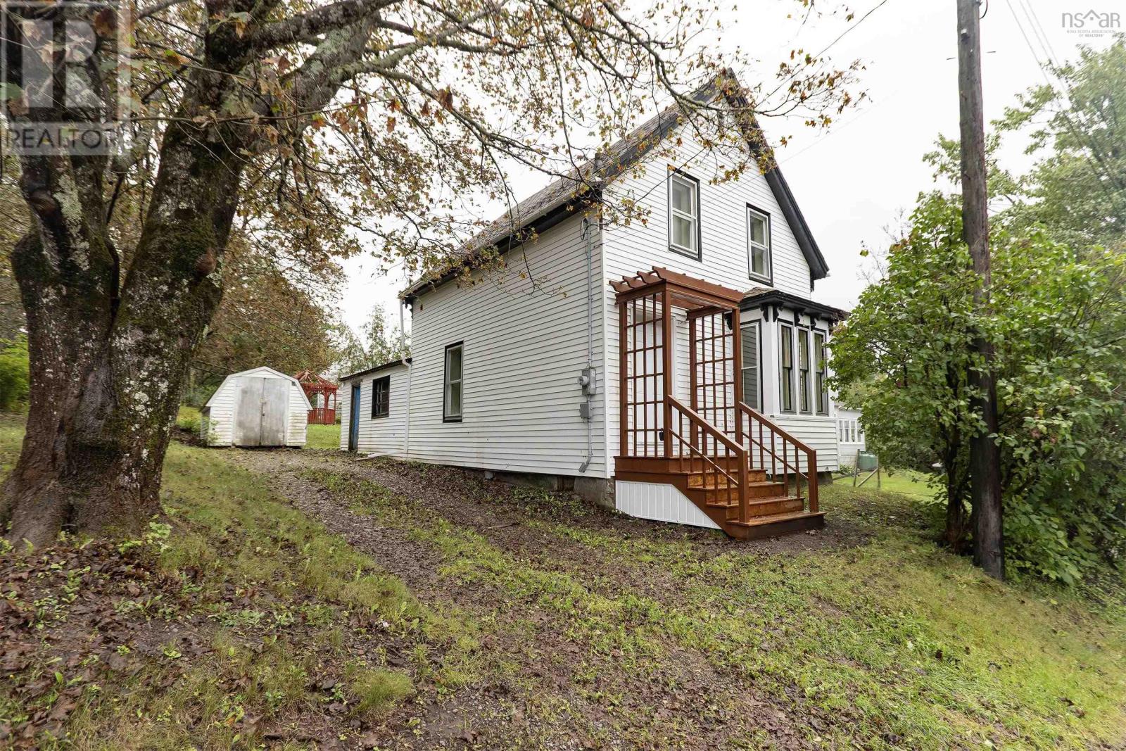 37 Drummond Street, Springhill, Nova Scotia