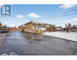 18 RUBYDALE GARDENS, Toronto, Ontario