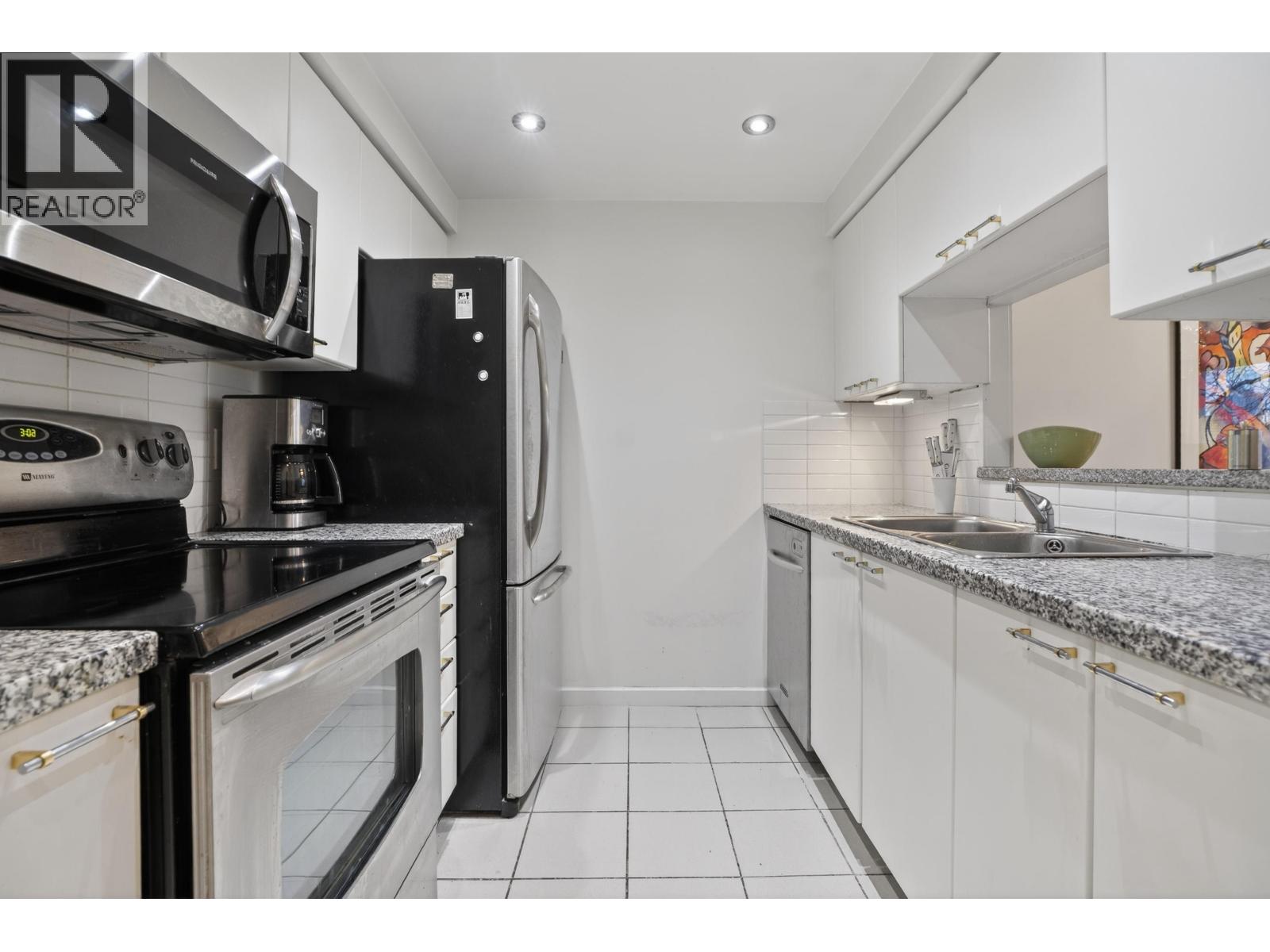 303 1388 Homer Street, Vancouver, British Columbia  V6B 6A7 - Photo 11 - R3101186