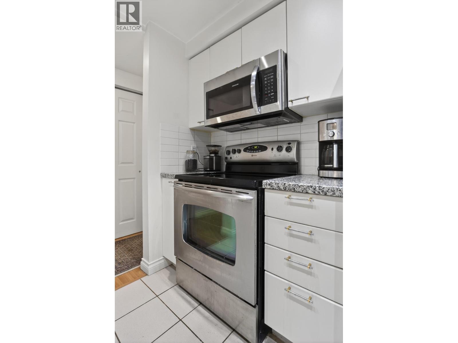 303 1388 Homer Street, Vancouver, British Columbia  V6B 6A7 - Photo 14 - R3101186