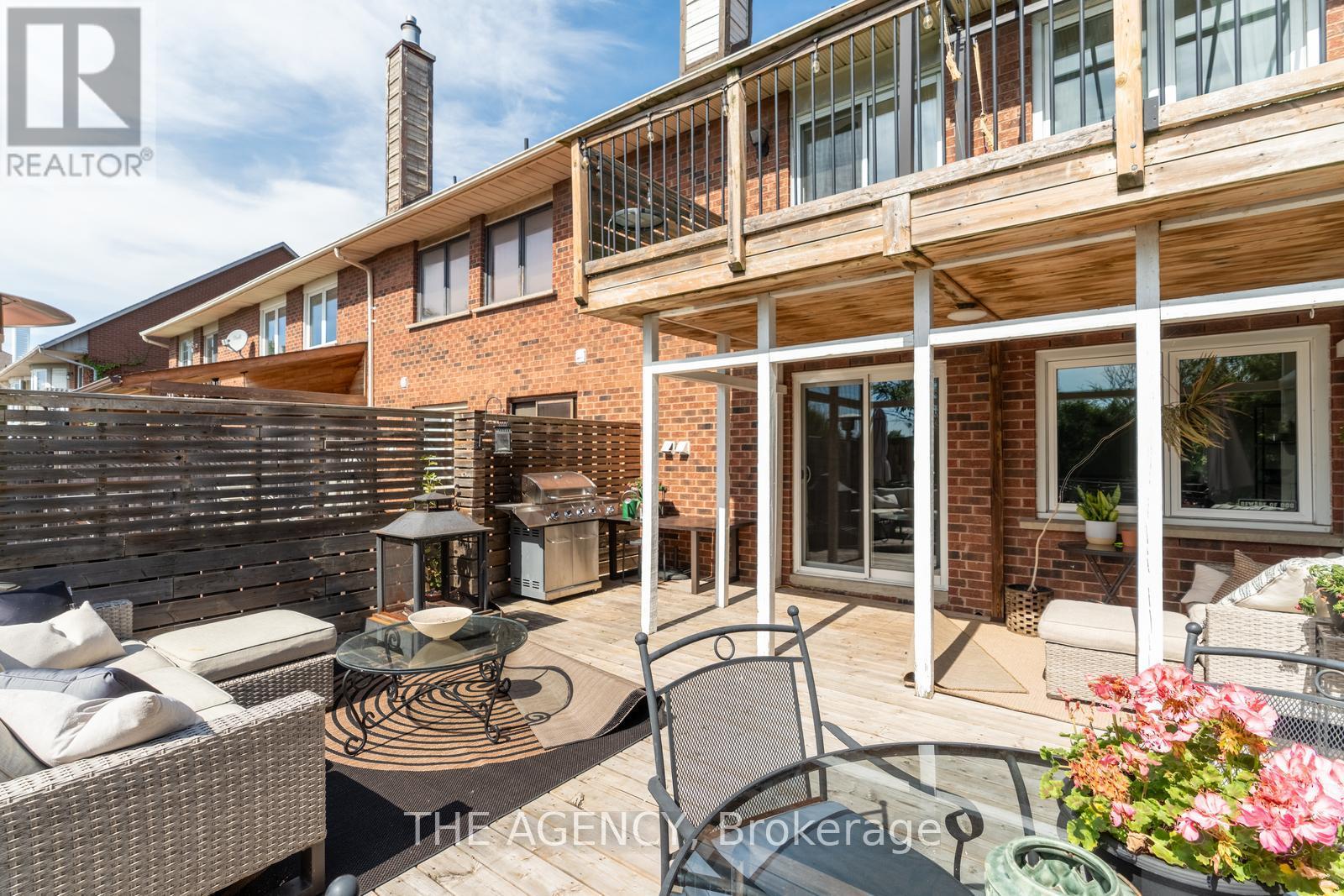 26 Harbour Drive, Hamilton (Lakeshore), Ontario  L8E 4Z5 - Photo 23 - X13769834