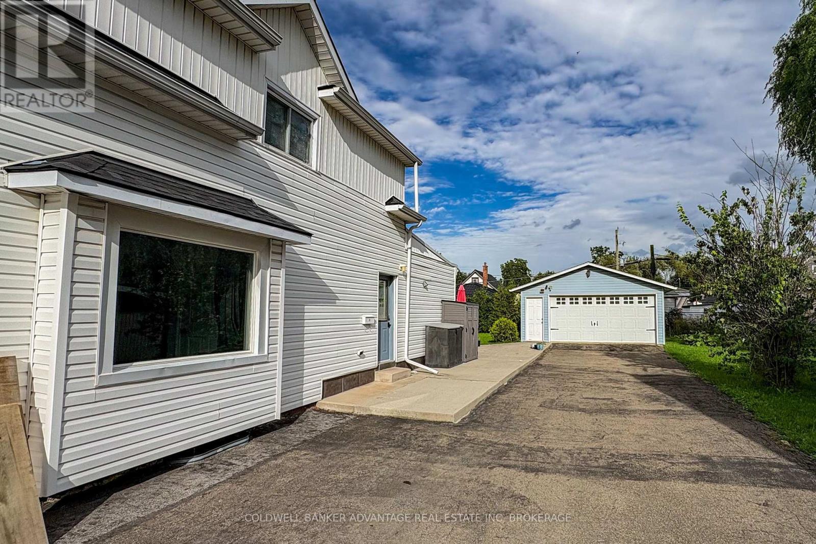 13 Alberta Street, Welland (Lincoln/crowland), Ontario  L3B 2V6 - Photo 3 - X13769924