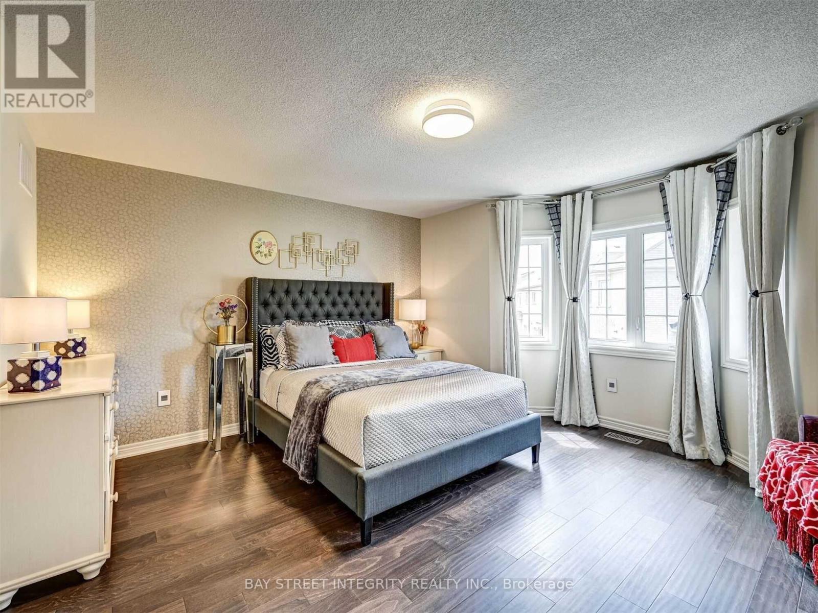 537 Stream Crescent, Oakville, Ontario L6M 1N7 - Photo 11 - W13769940