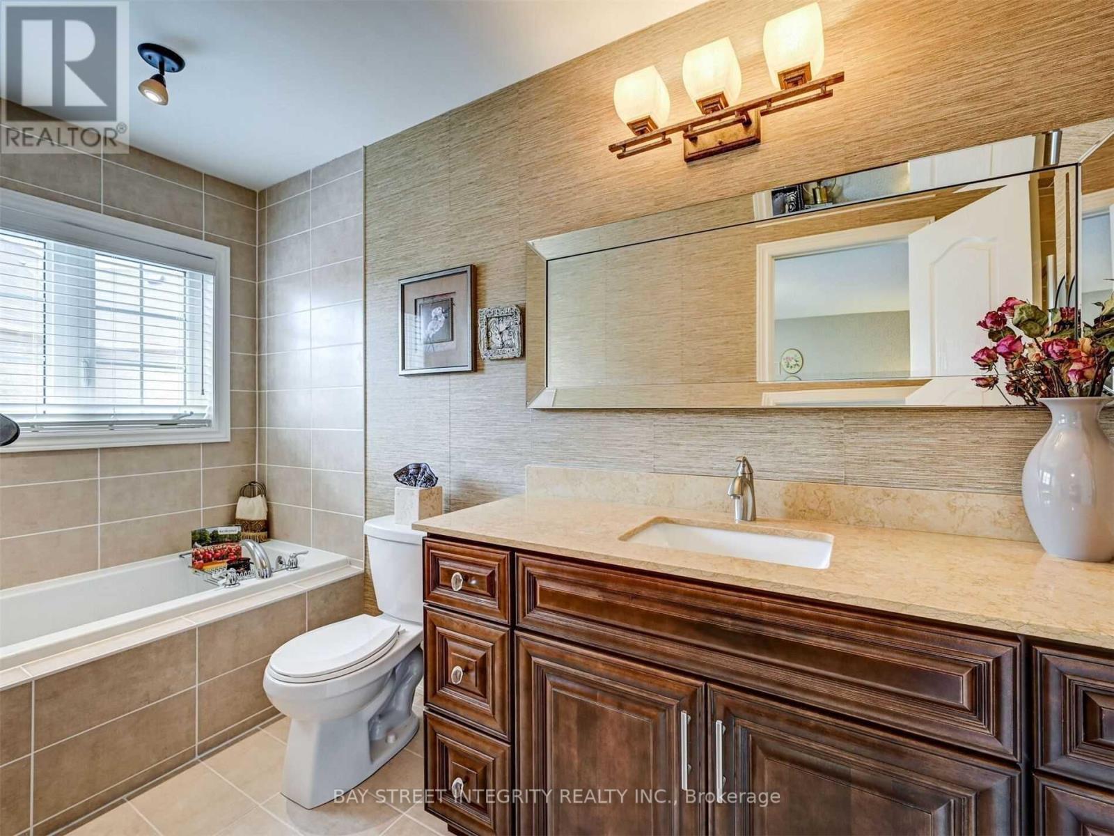 537 Stream Crescent, Oakville, Ontario L6M 1N7 - Photo 12 - W13769940