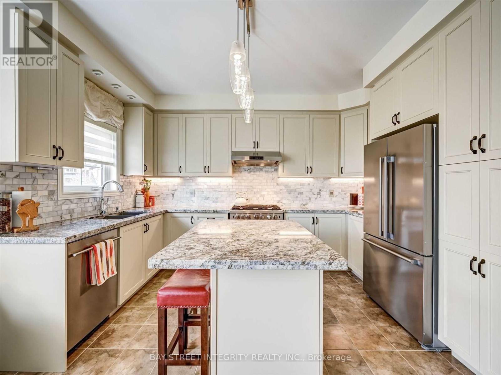 537 Stream Crescent, Oakville, Ontario L6M 1N7 - Photo 7 - W13769940