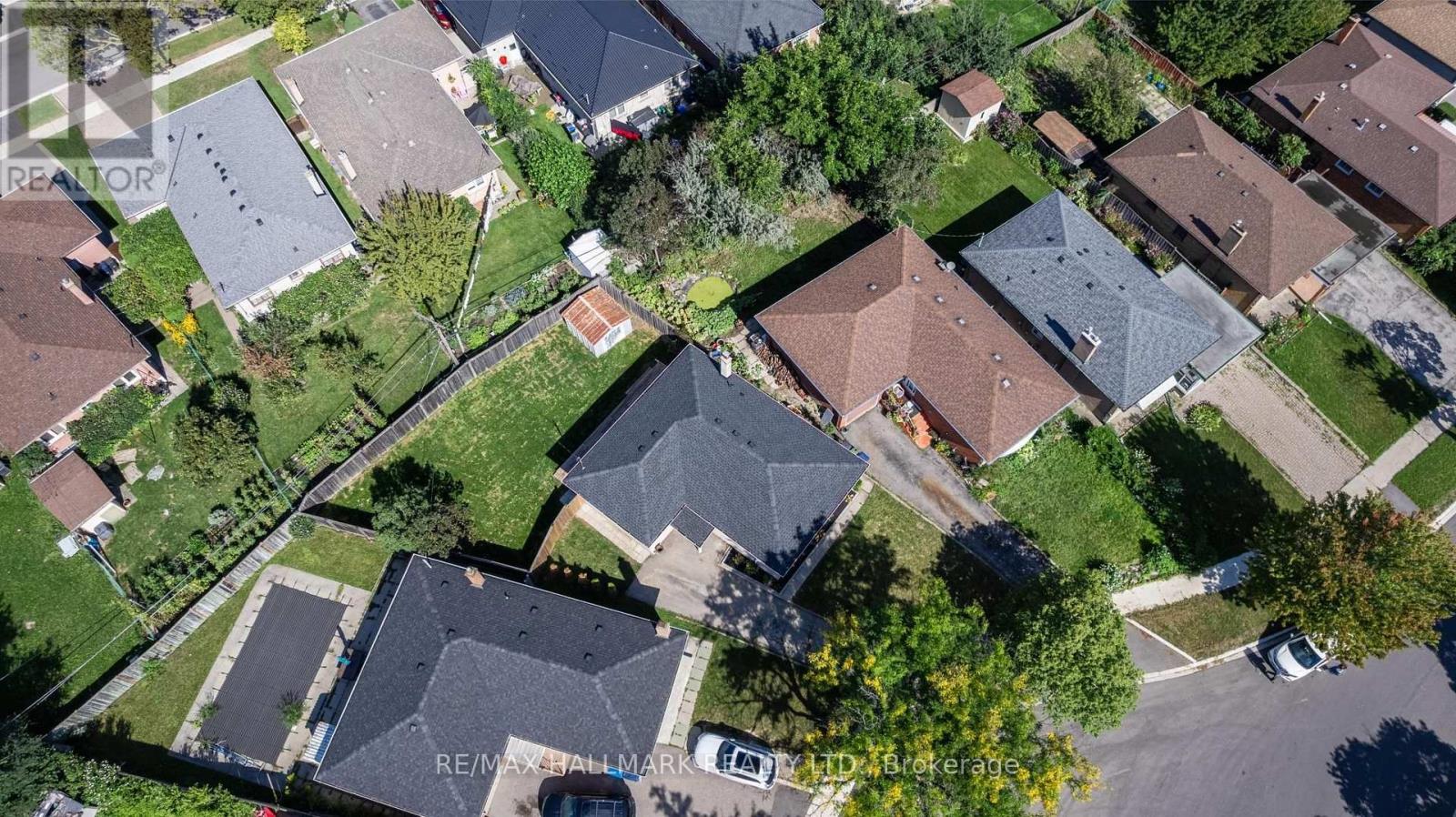 60 Bridesburg Drive, Toronto, Ontario  M9R 2K8 - Photo 44 - W13769618