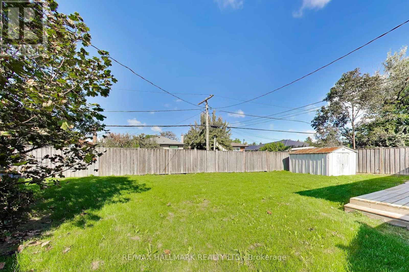 60 Bridesburg Drive, Toronto, Ontario  M9R 2K8 - Photo 30 - W13769618