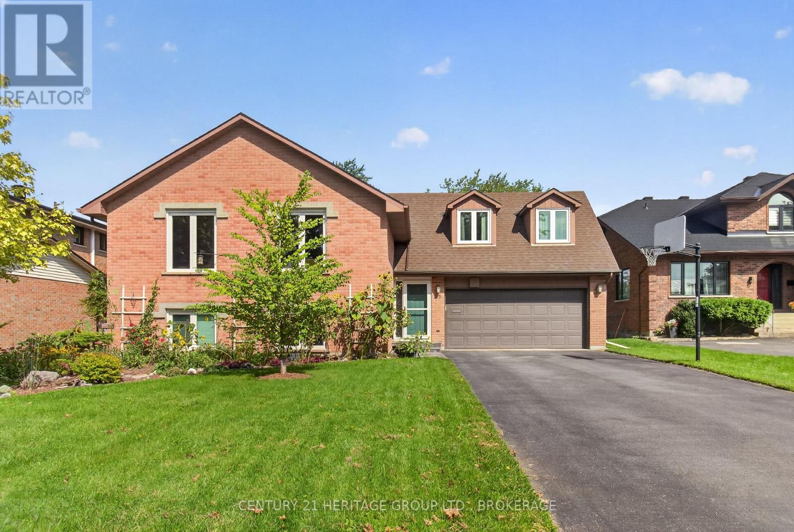 23 OLD OAK ROAD, Kingston, Ontario