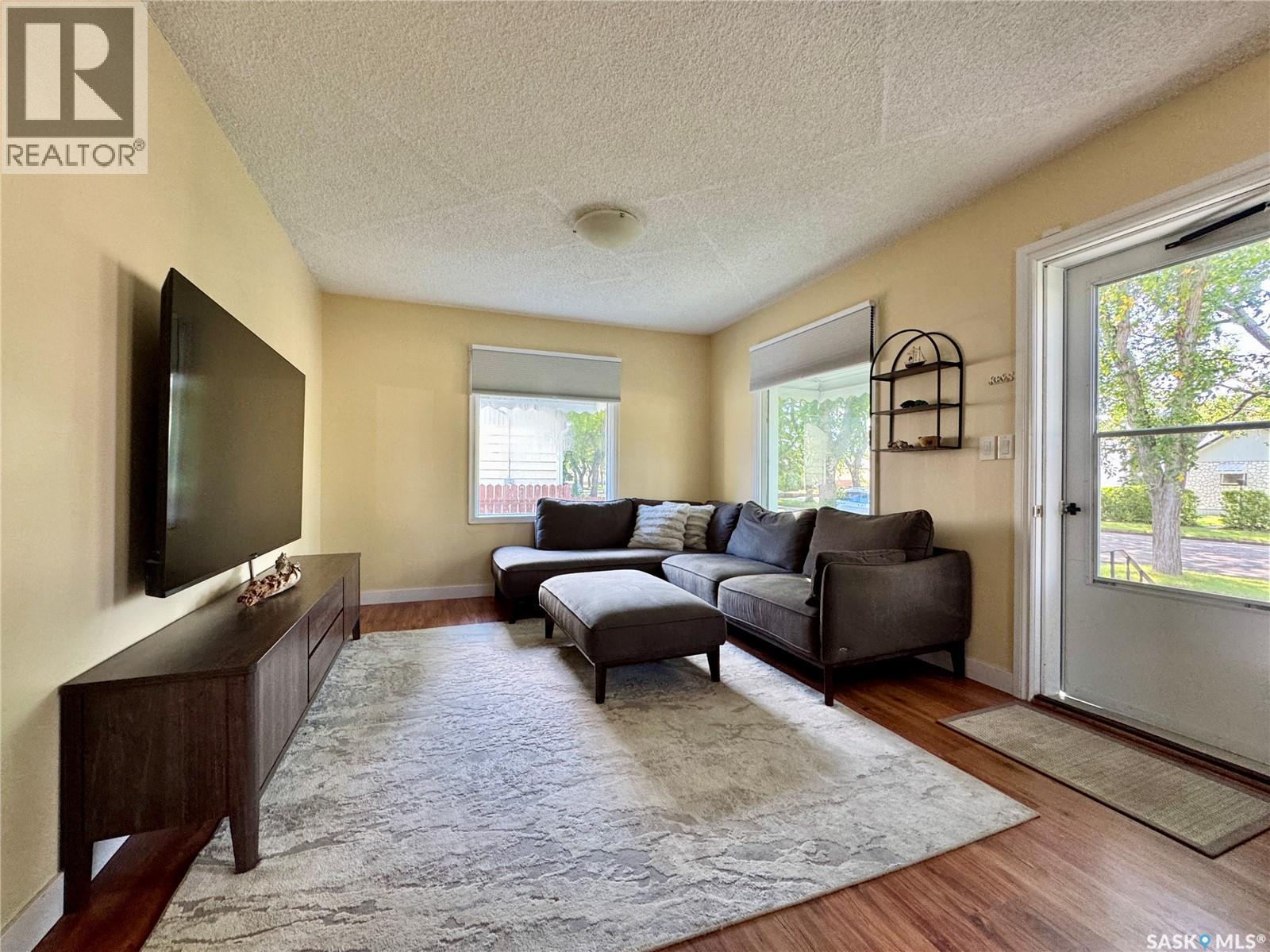 51 James Avenue, Yorkton, Saskatchewan  S3N 2C3 - Photo 8 - SK048131