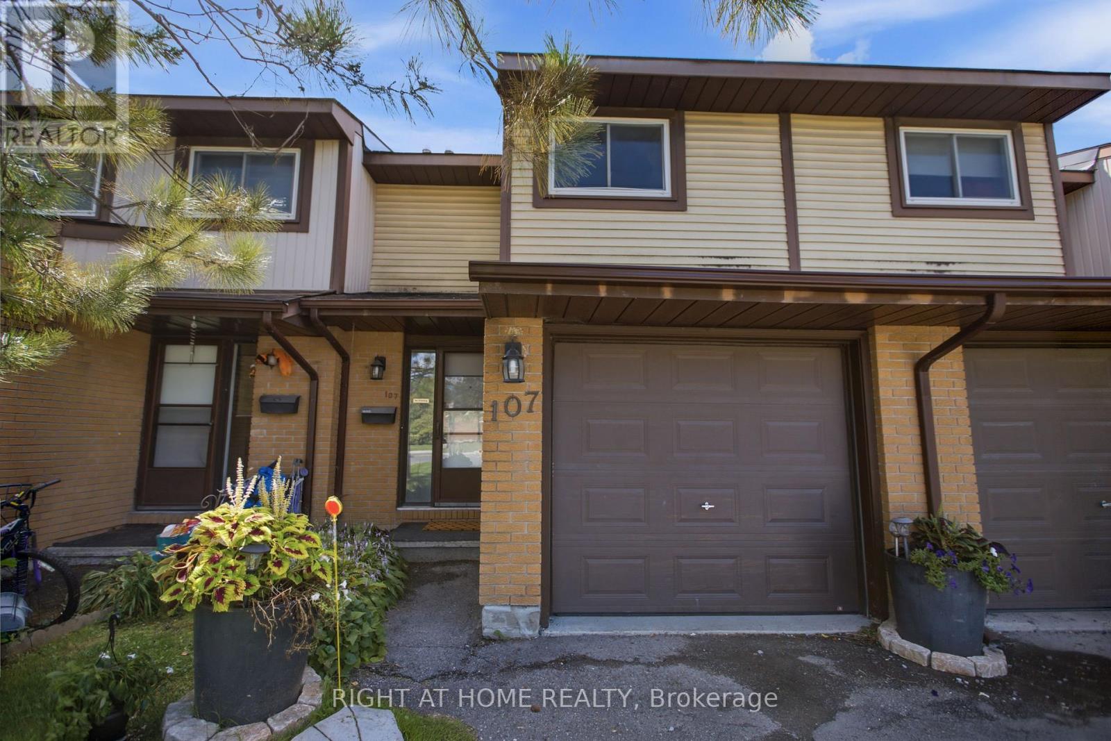 8 - 107 Castlefrank Road, Ottawa, Ontario  K2L 2Y1 - Photo 2 - X13769958