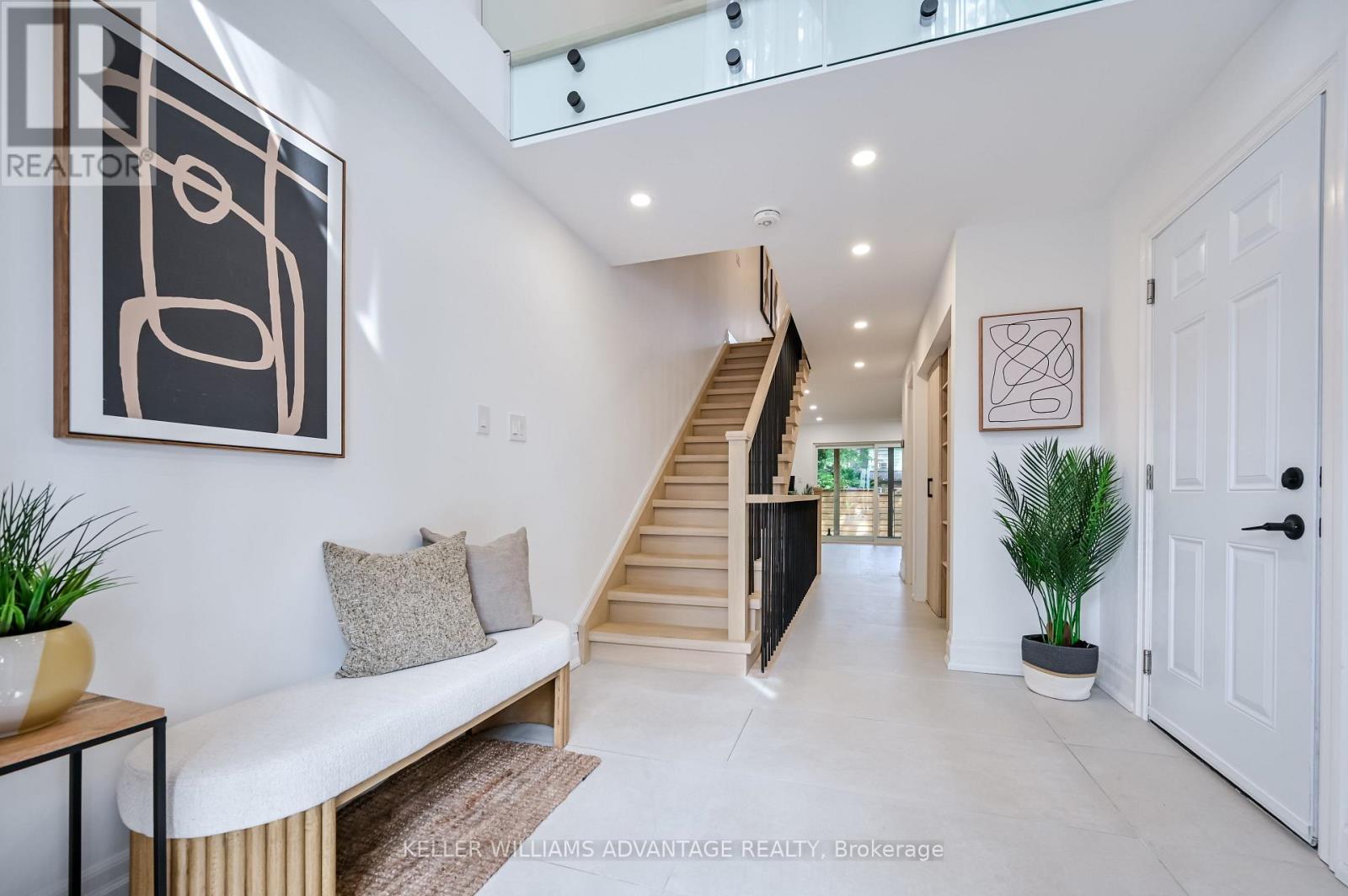 17 B Haig Avenue, Toronto, Ontario  M1N 2W2 - Photo 3 - E13770032