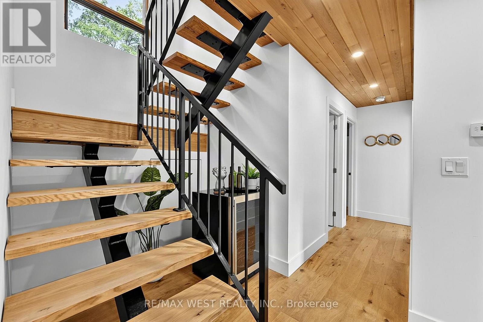 112 Kitzbuhl Crescent, Blue Mountains, Ontario  L9Y 0S5 - Photo 10 - X13770024