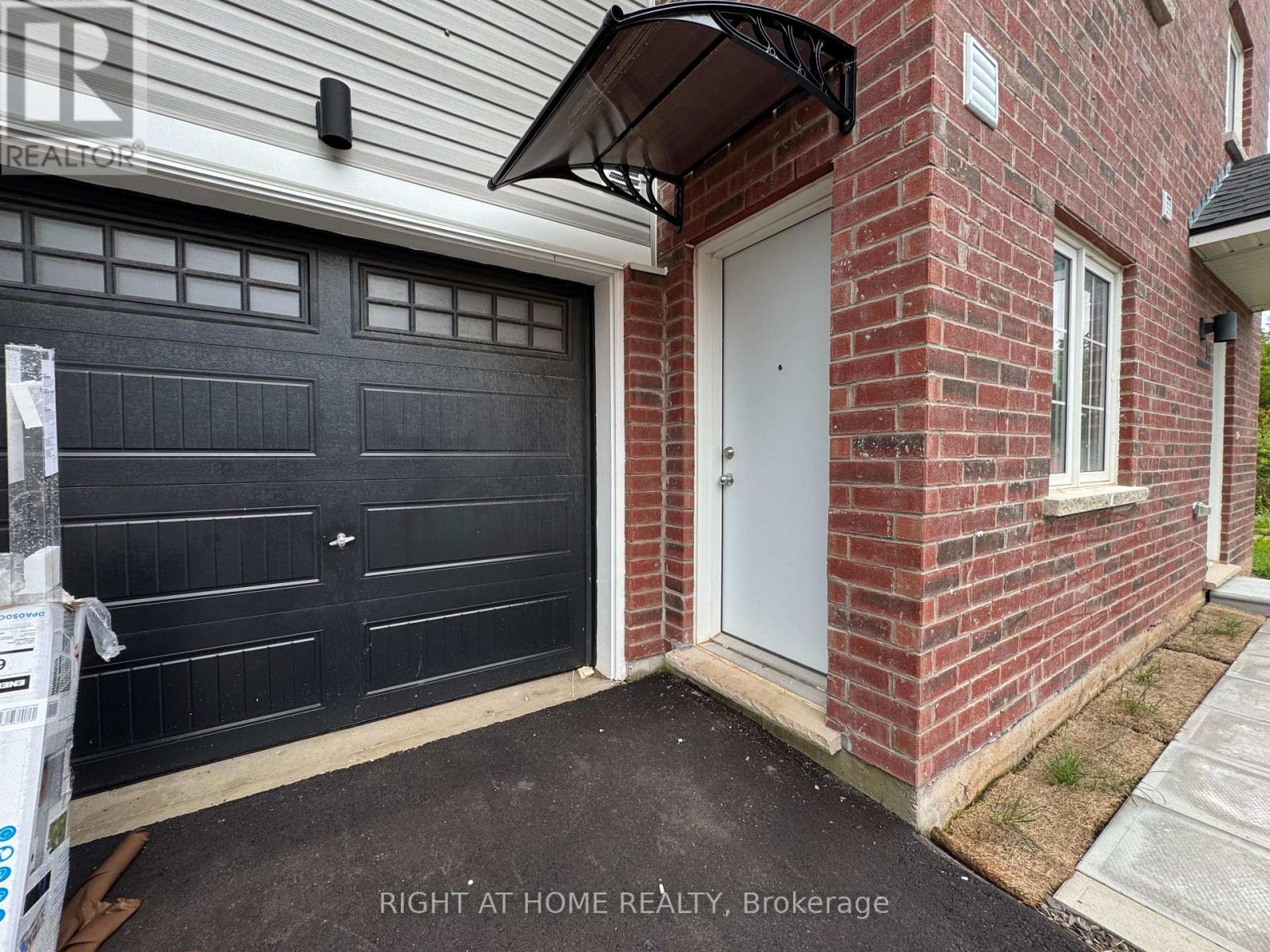 (LOWER) - 99 HIGHRIVER TRAIL, Welland, Ontario