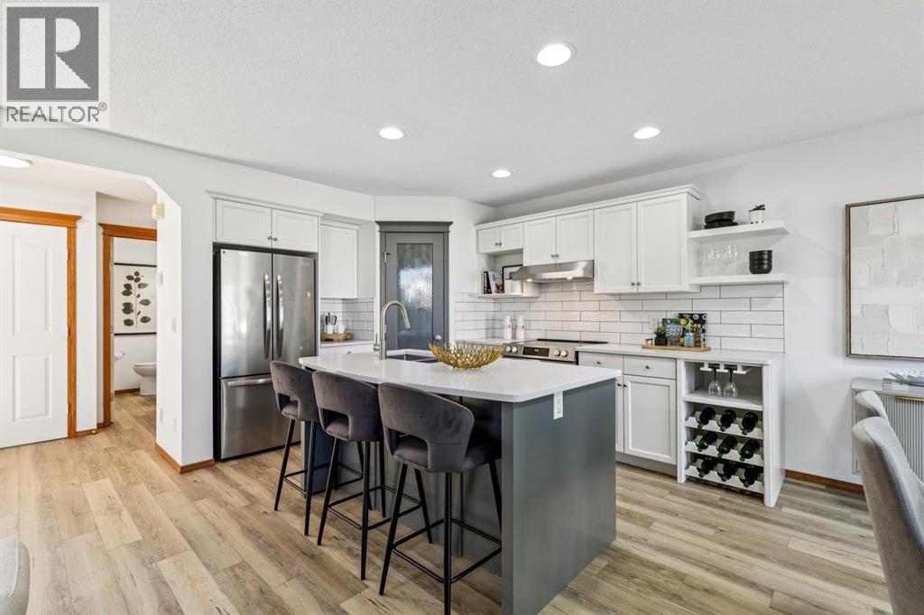 2020 Bridlemeadows Manor Sw, Calgary, Alberta T2Y 4R9 - Photo 12 - A2340373
