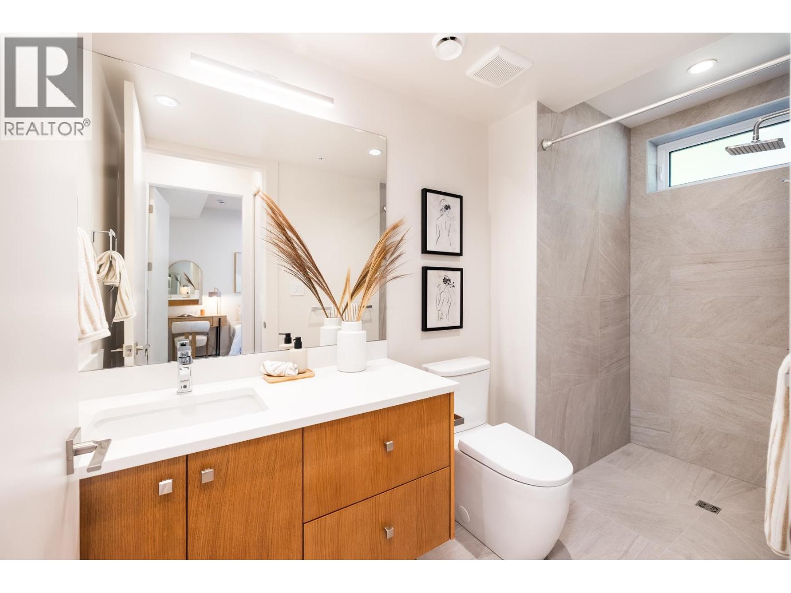 2 2995 Adanac Street, Vancouver, British Columbia V5K 2N4 - Photo 11 - R3163077