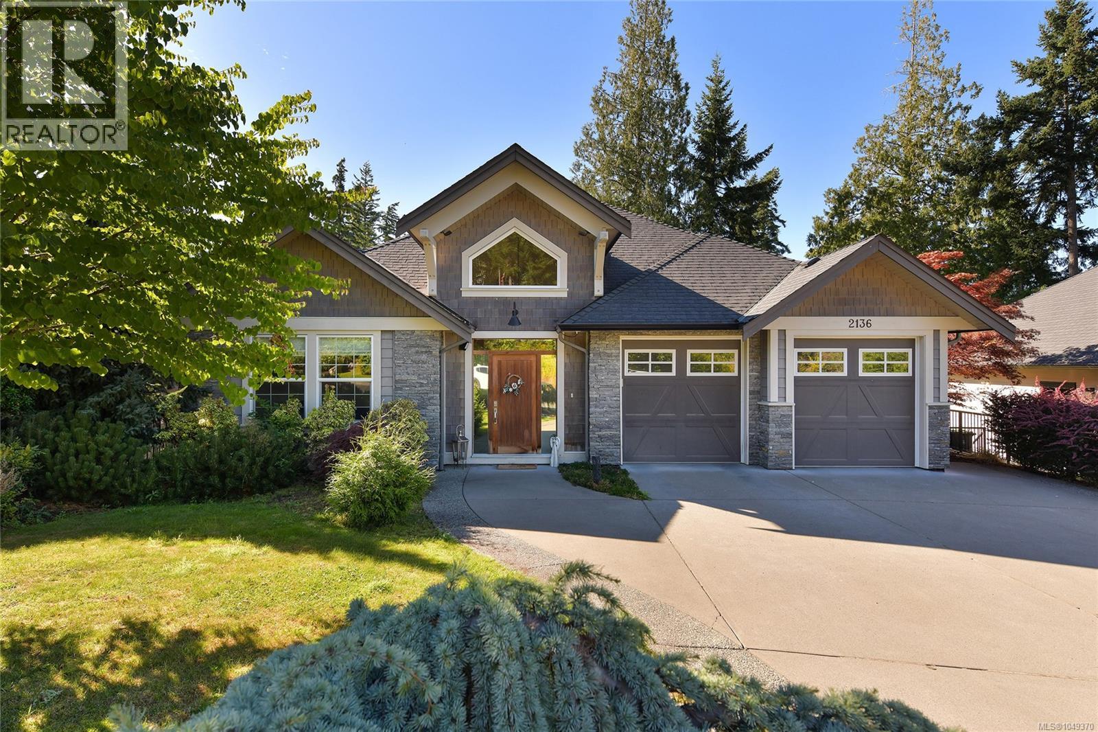2136 Champions Way
