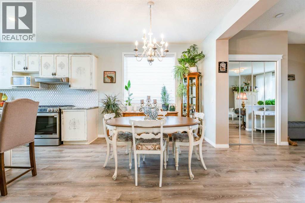 643 Everridge Drive Sw, Calgary, Alberta  T2Y 5E7 - Photo 13 - A2343395